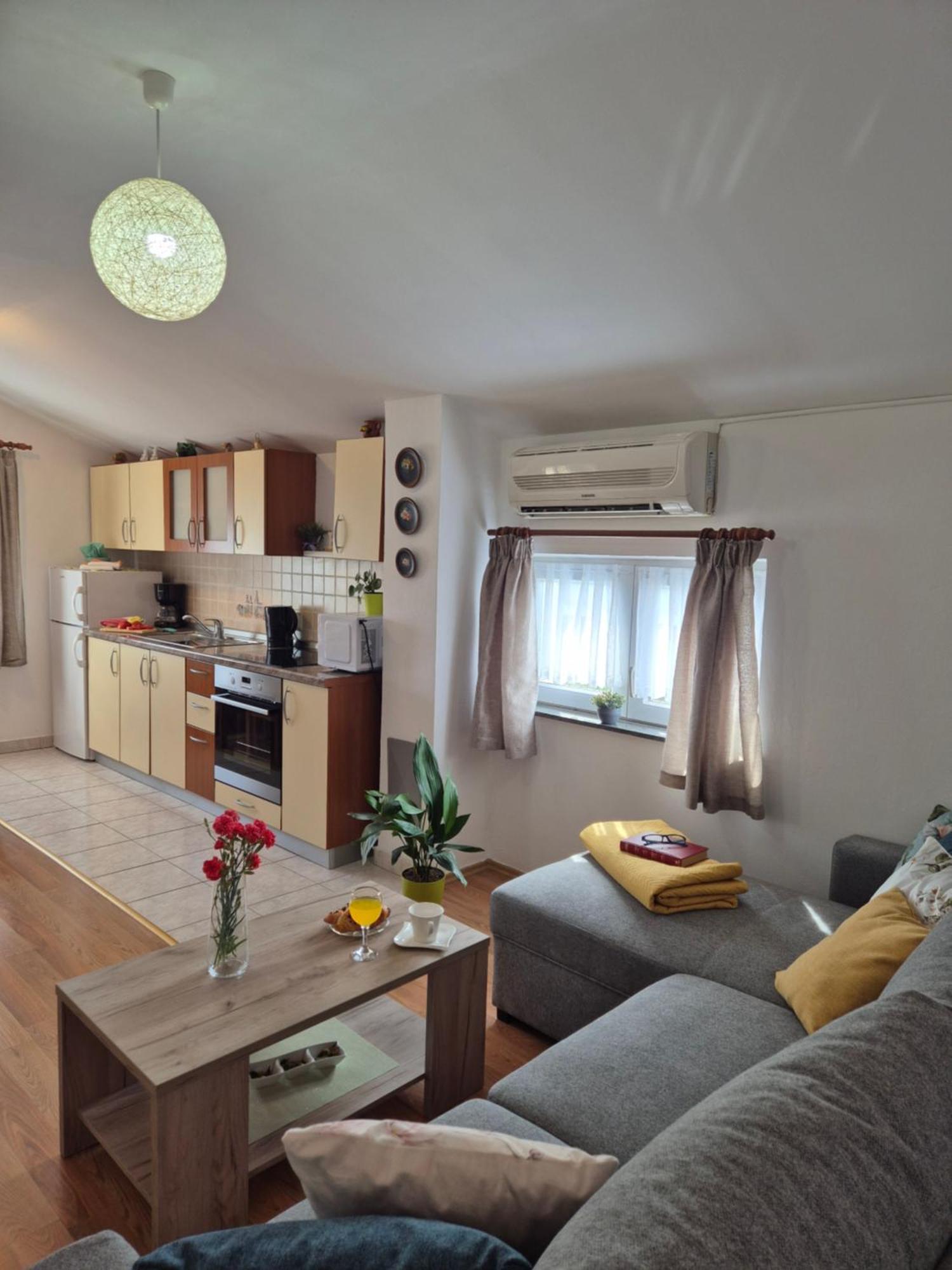 Apartman Lucija Apartment Pridraga Bagian luar foto