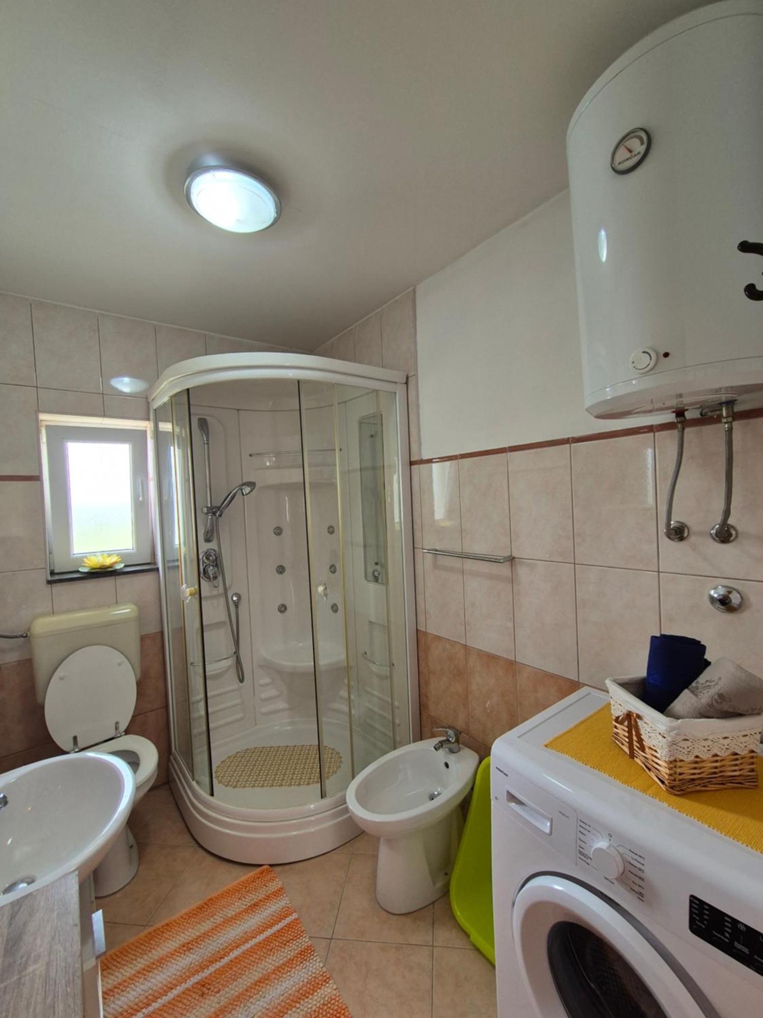 Apartman Lucija Apartment Pridraga Bagian luar foto