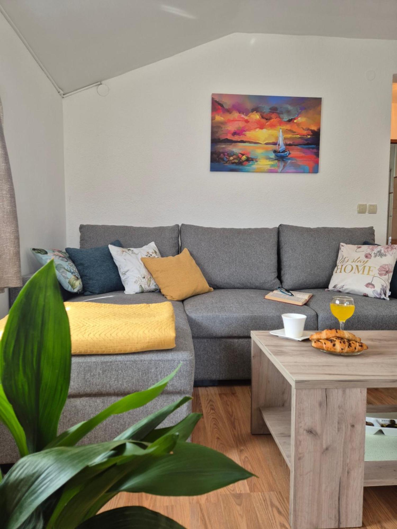 Apartman Lucija Apartment Pridraga Bagian luar foto