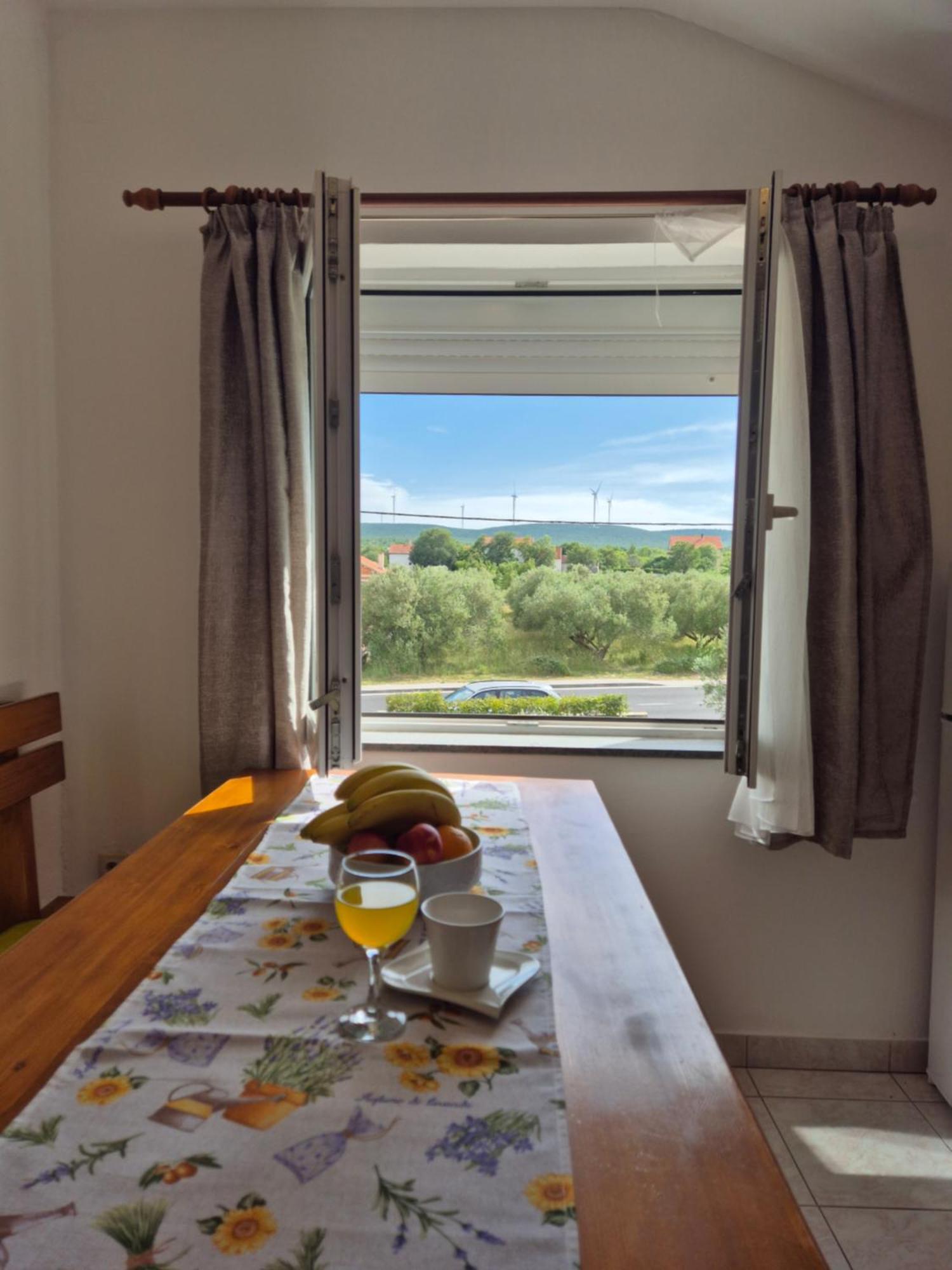 Apartman Lucija Apartment Pridraga Bagian luar foto