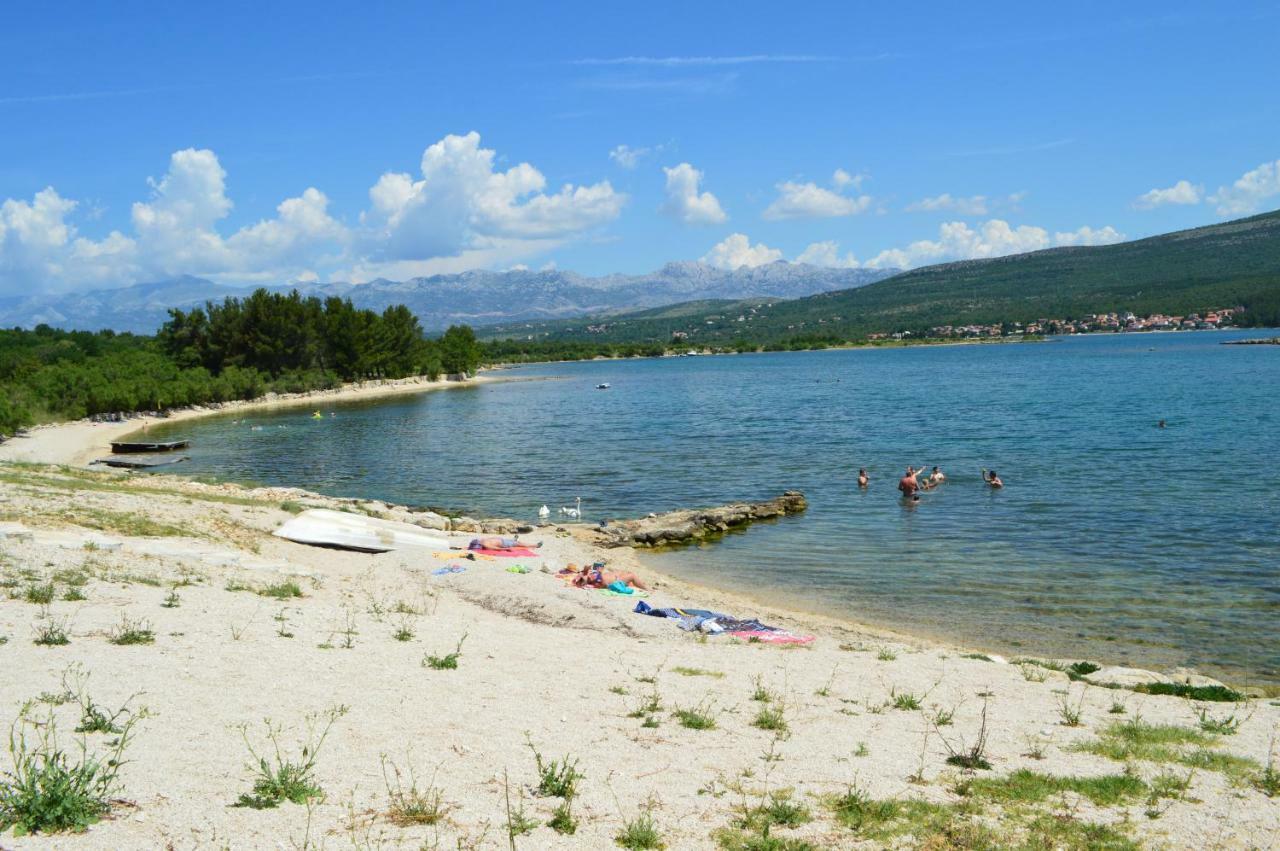 Apartman Lucija Apartment Pridraga Bagian luar foto
