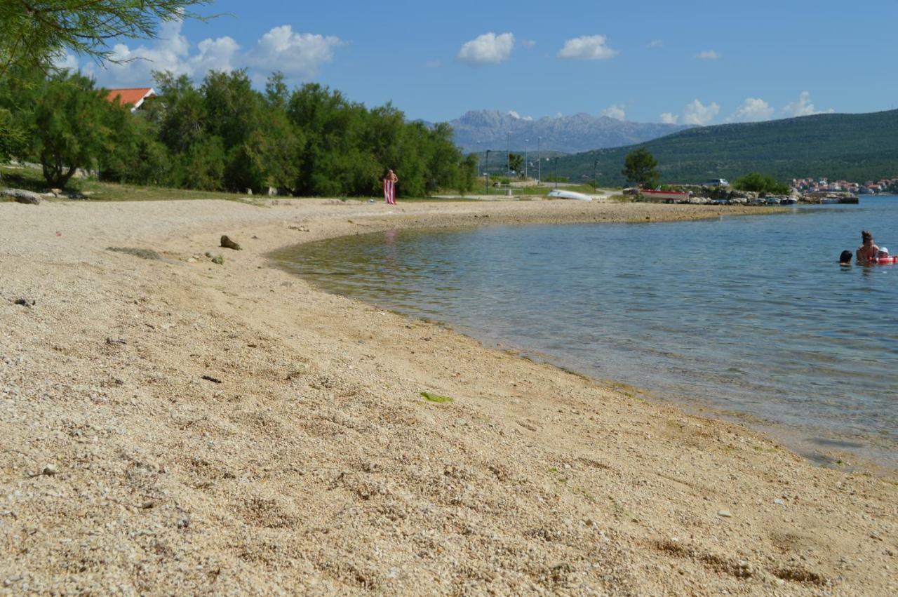 Apartman Lucija Apartment Pridraga Bagian luar foto