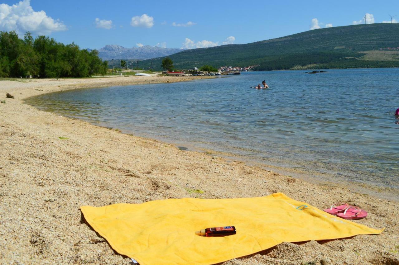 Apartman Lucija Apartment Pridraga Bagian luar foto