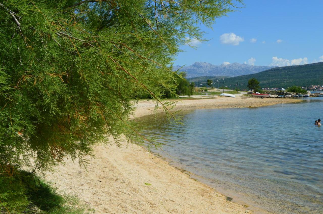 Apartman Lucija Apartment Pridraga Bagian luar foto